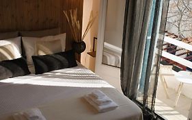 Nisos Home Stay